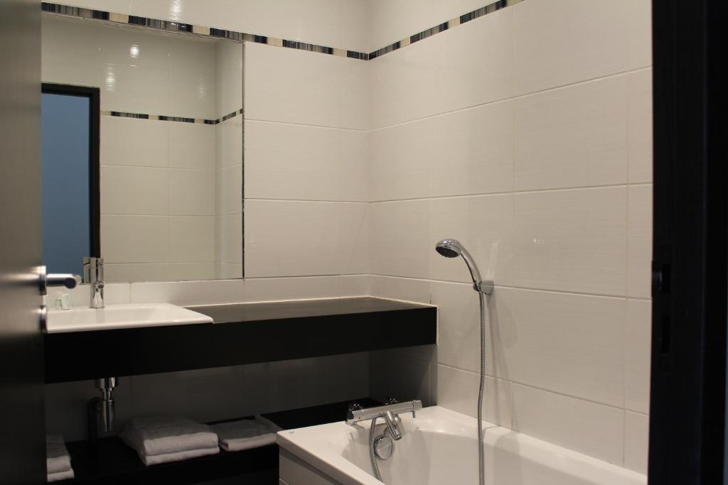 Hotel Le Domaine Des Vignes Ampuis Lyon Sud Vienne Habitación foto
